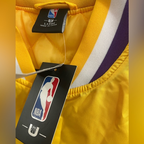 Rue21 NBA Los Angeles Yellow/Purple Retro Classic Rib Satin Jacket Sz(L) - Picture 4 of 4